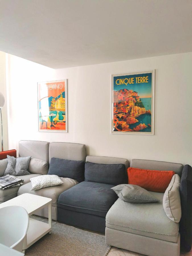 Old Town Apartment With Terrace - Live Love Lake بسكييرا ديل غاردا المظهر الخارجي الصورة