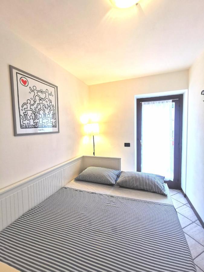 Old Town Apartment With Terrace - Live Love Lake بسكييرا ديل غاردا المظهر الخارجي الصورة