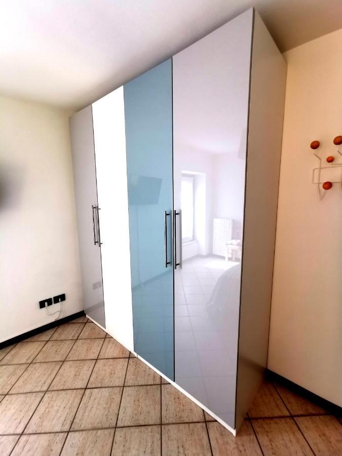 Old Town Apartment With Terrace - Live Love Lake بسكييرا ديل غاردا المظهر الخارجي الصورة