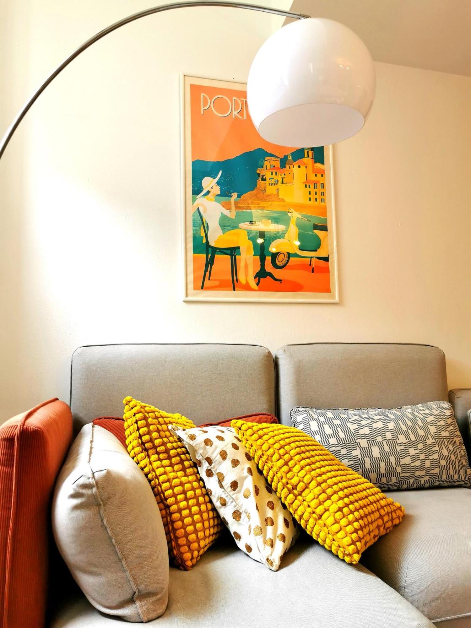 Old Town Apartment With Terrace - Live Love Lake بسكييرا ديل غاردا المظهر الخارجي الصورة